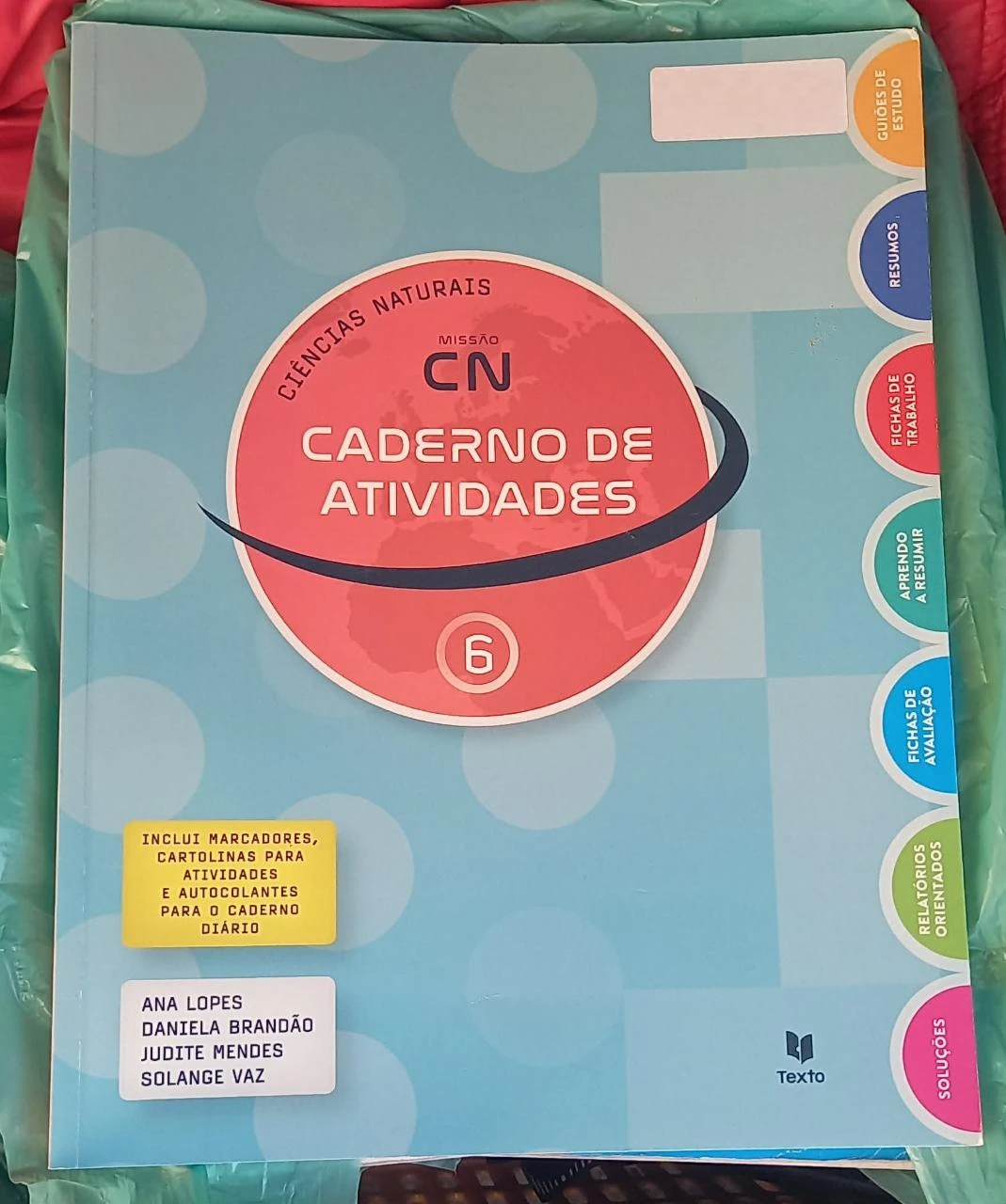 Livro escolar - 6º ano - Caderno de Atividades de Ciências Naturais
